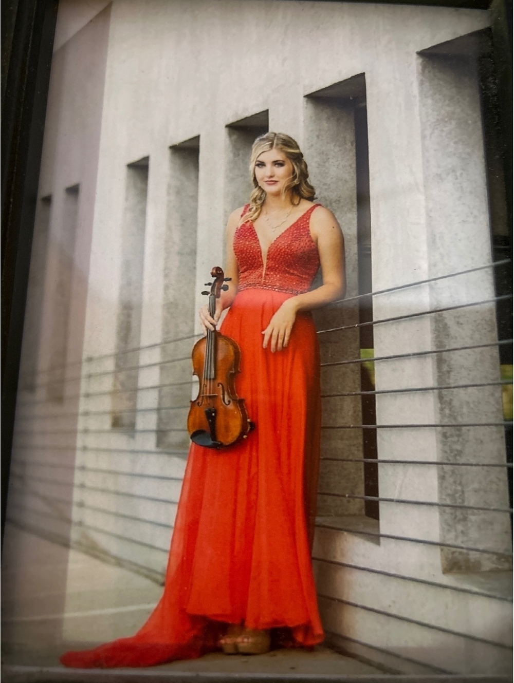 Elegant Red Evening Gown with Beaded Bodice and Flowing Chiffon Skirt